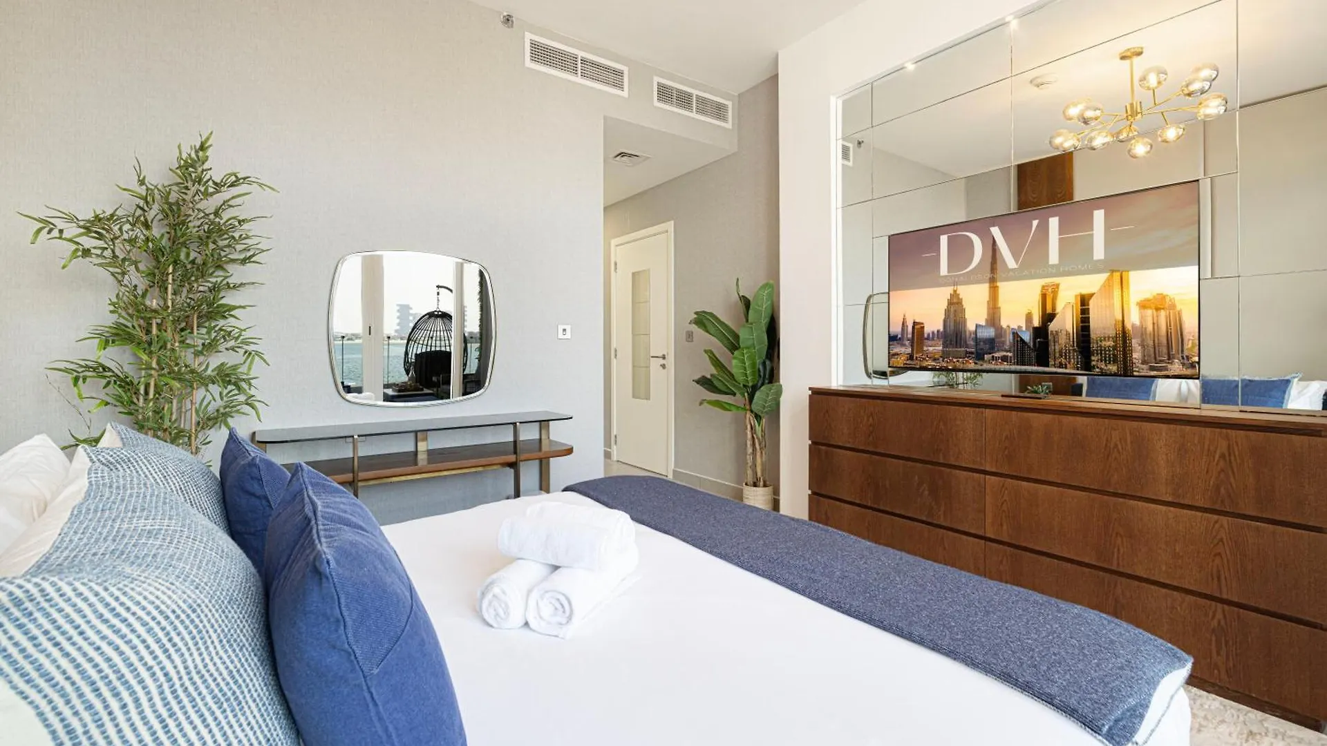 Beachfront Bliss, 1Br With Royal Atlantis & Palm Views Dubai Apartment