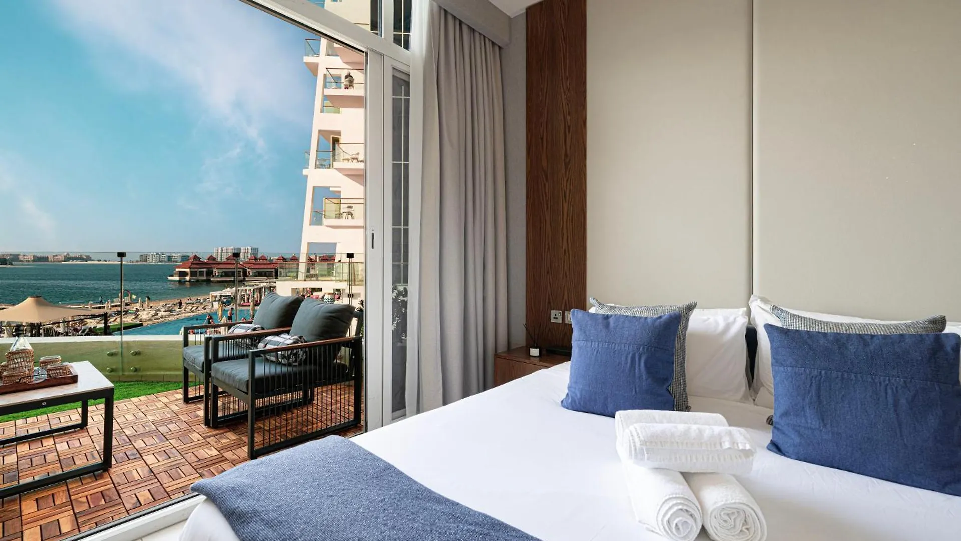 Апартаменты Beachfront Bliss, 1Br With Royal Atlantis & Palm Views Дубай ОАЭ
